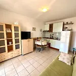 Apartment Portos *