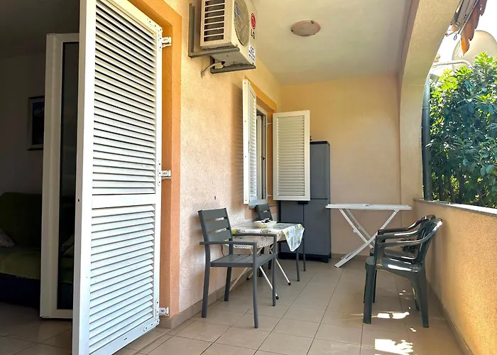Portos Apartman *